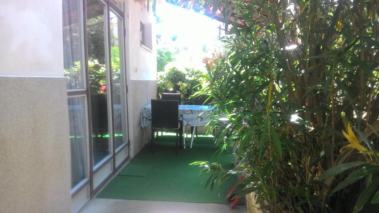 Apartments Prisnac Pakoštane Extérieur photo
